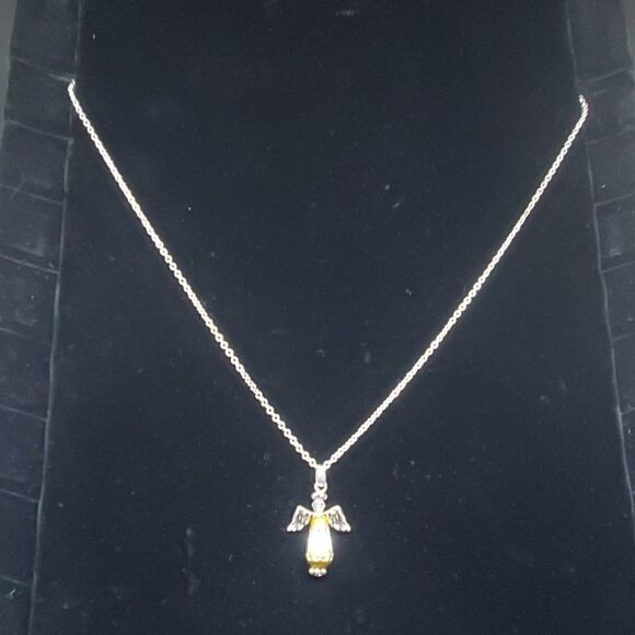 Avon NRT Angel Necklace - Picture 1 of 2